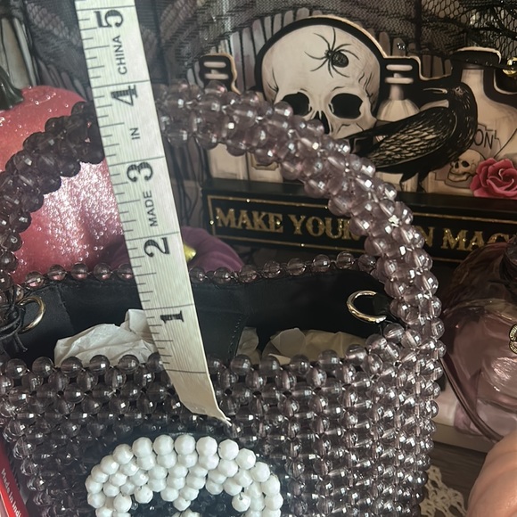 ☠️LD Kendra Dandy Skull Beaded Crossbody Bag 2023 Rare HTF☠️ - Picture 15 of 15